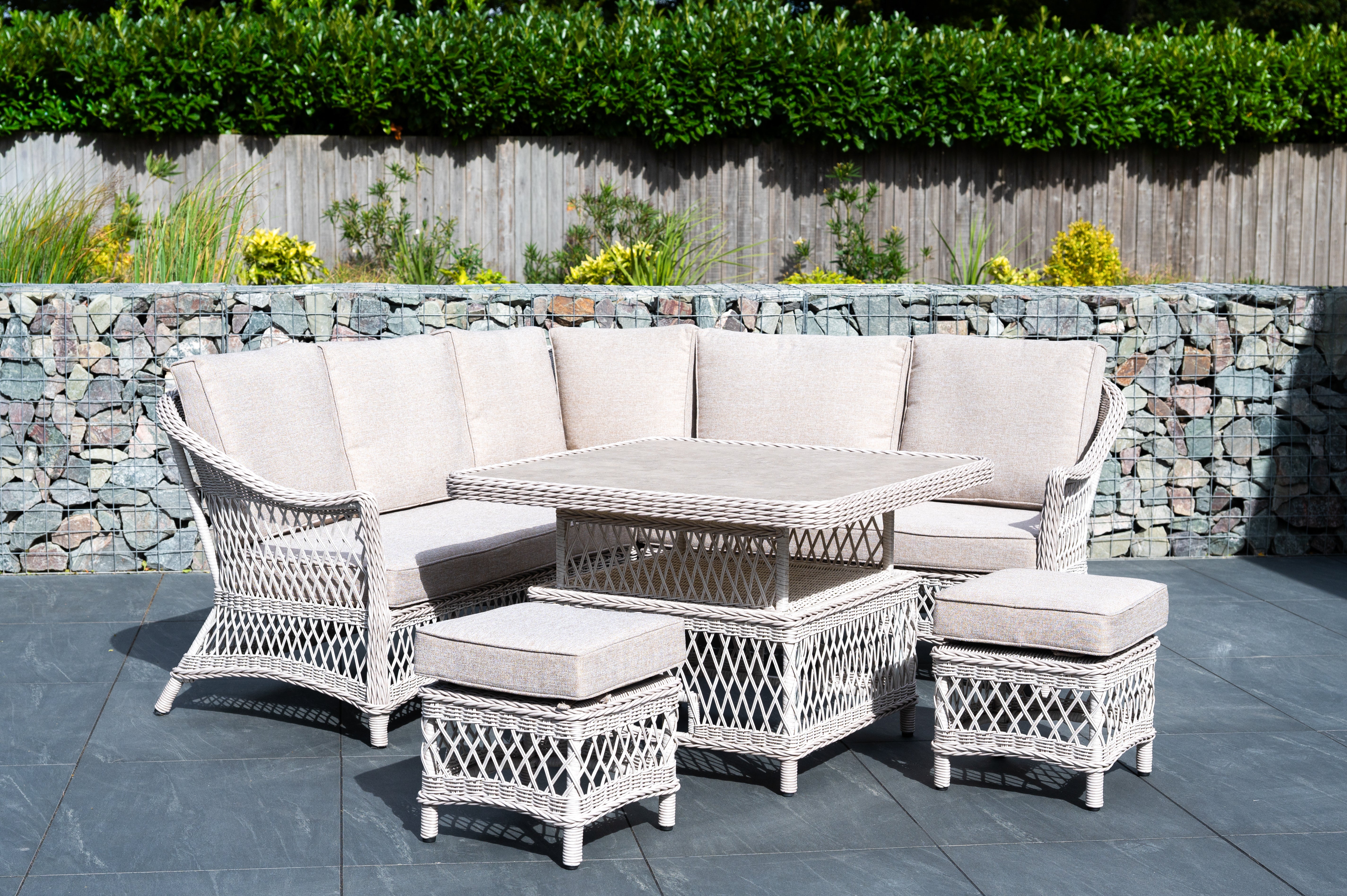 Cotswold mini corner set