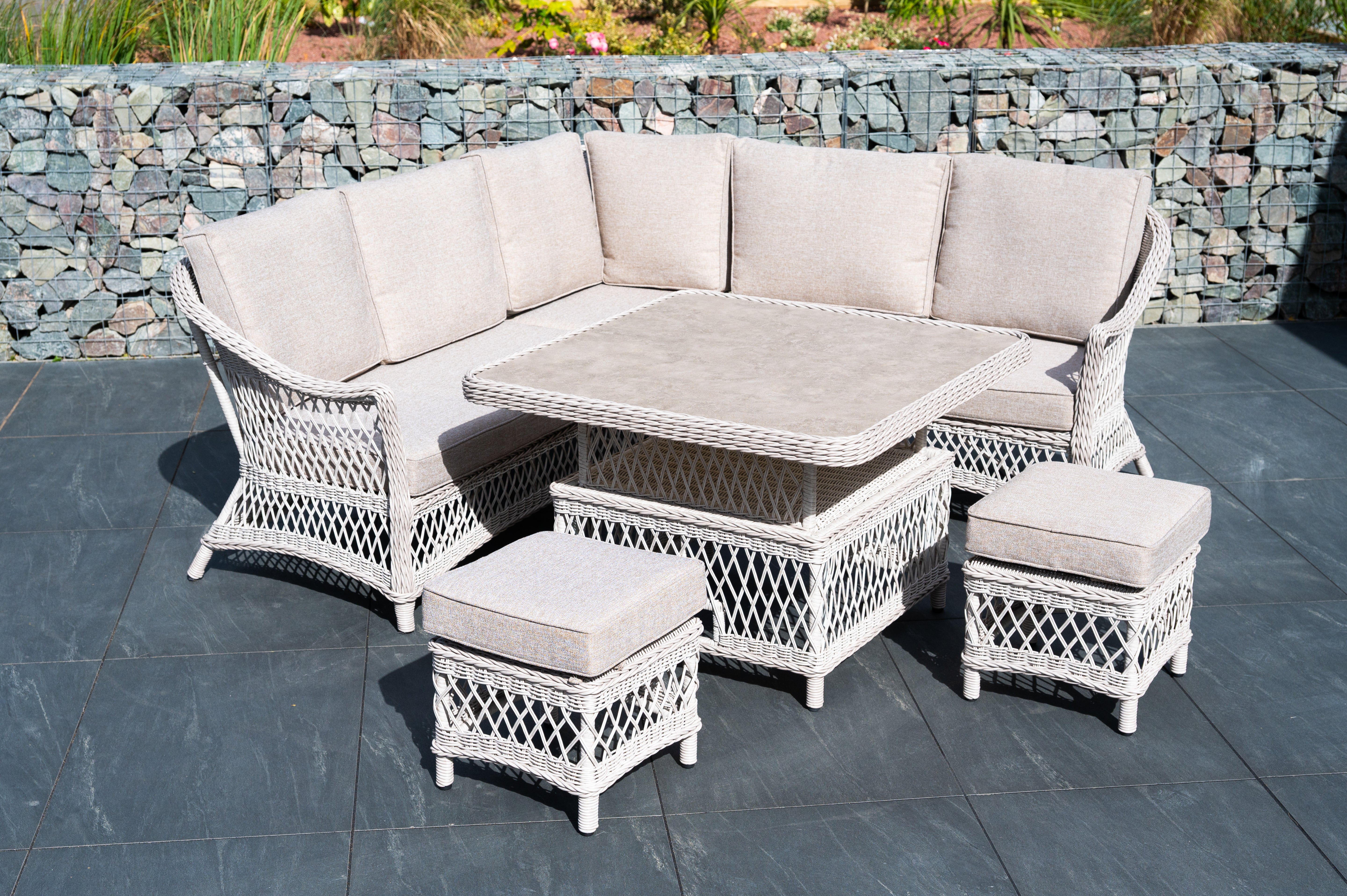 Cotswold mini corner set