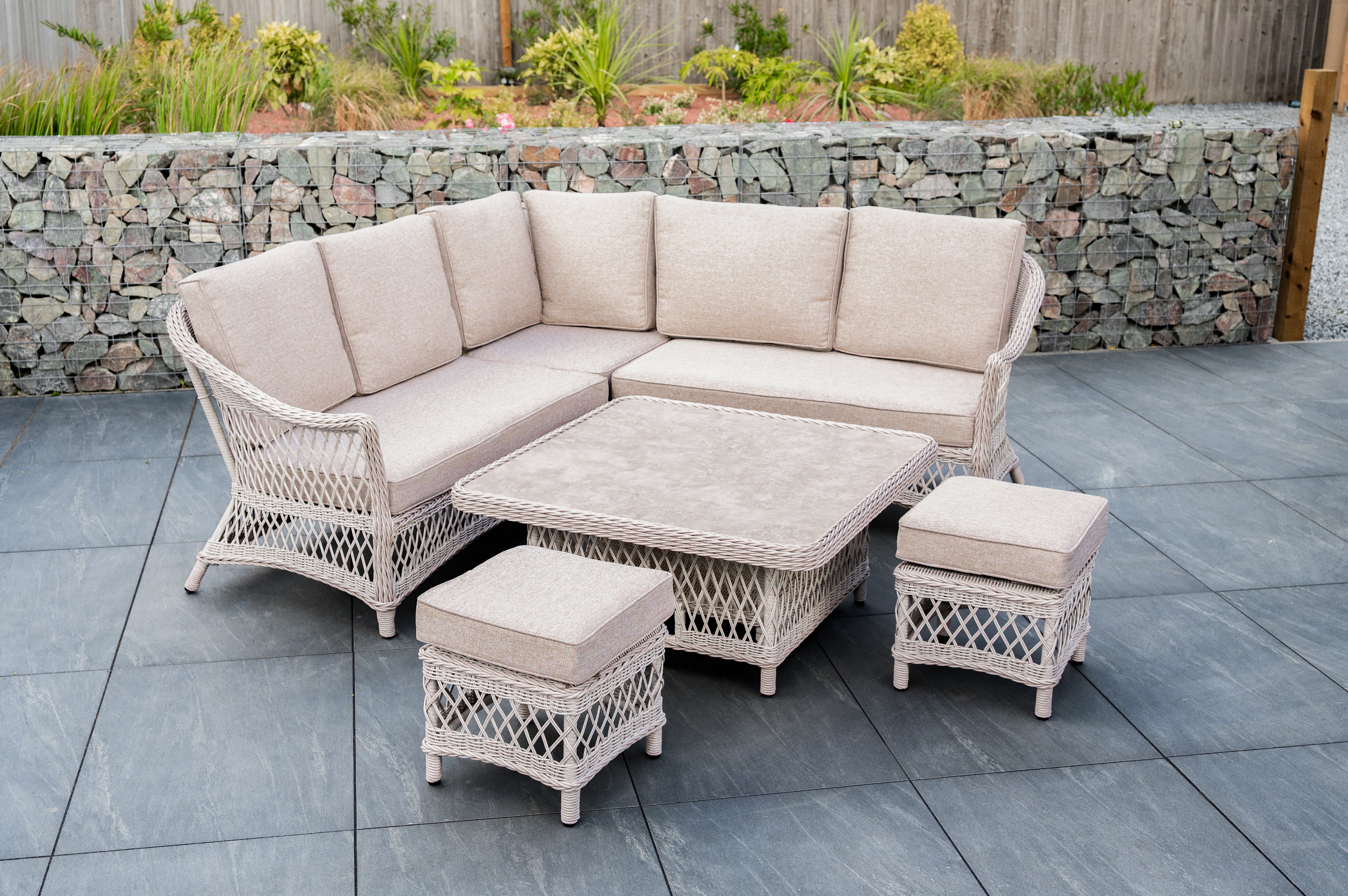 Cotswold mini corner set