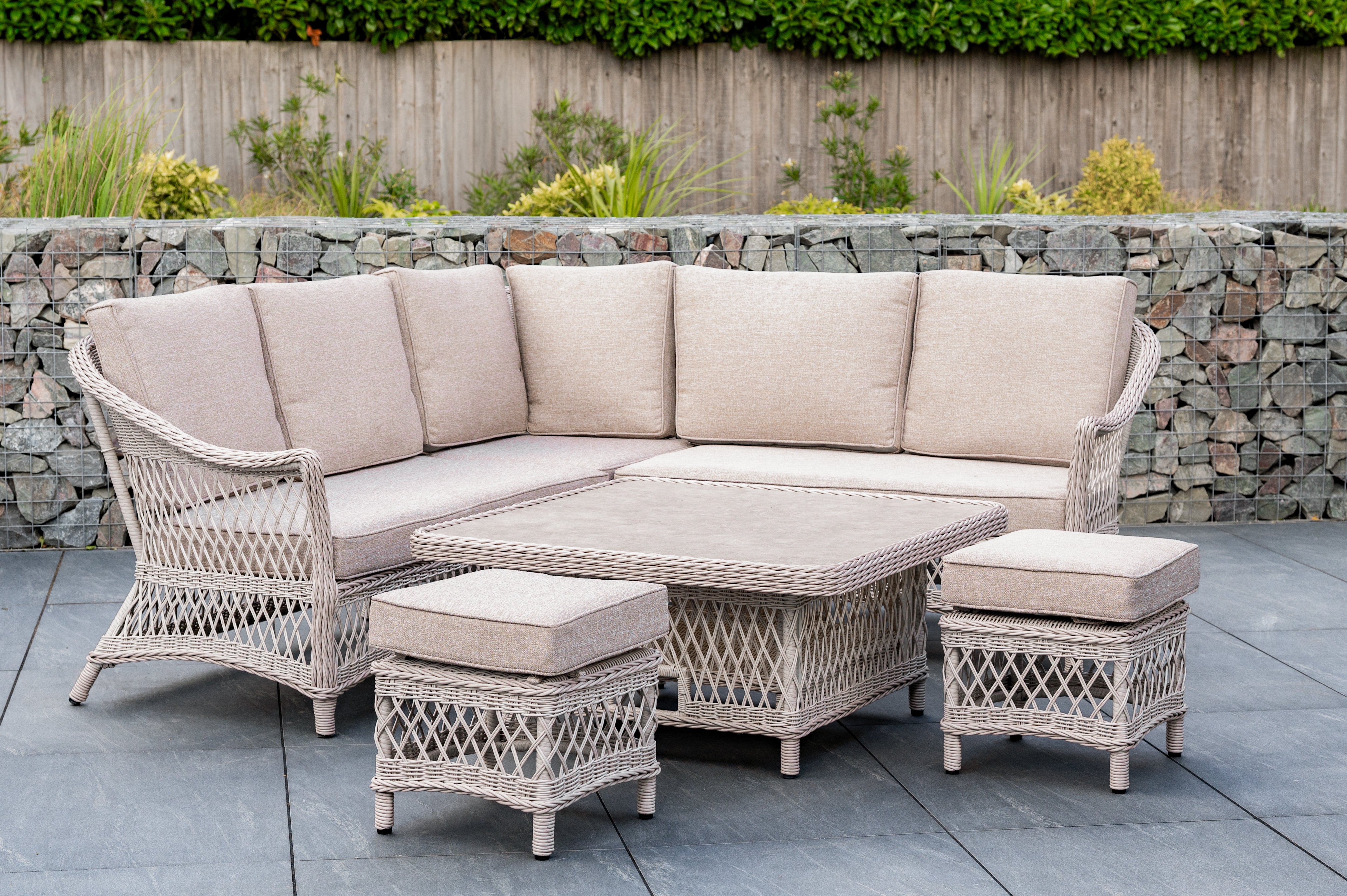 Cotswold mini corner set