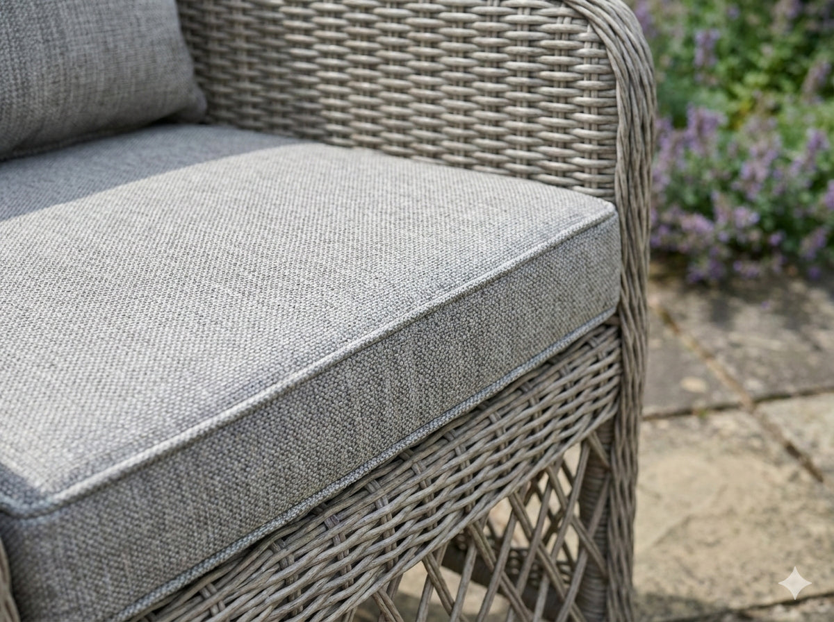 Cotswold 4 seat round dining set