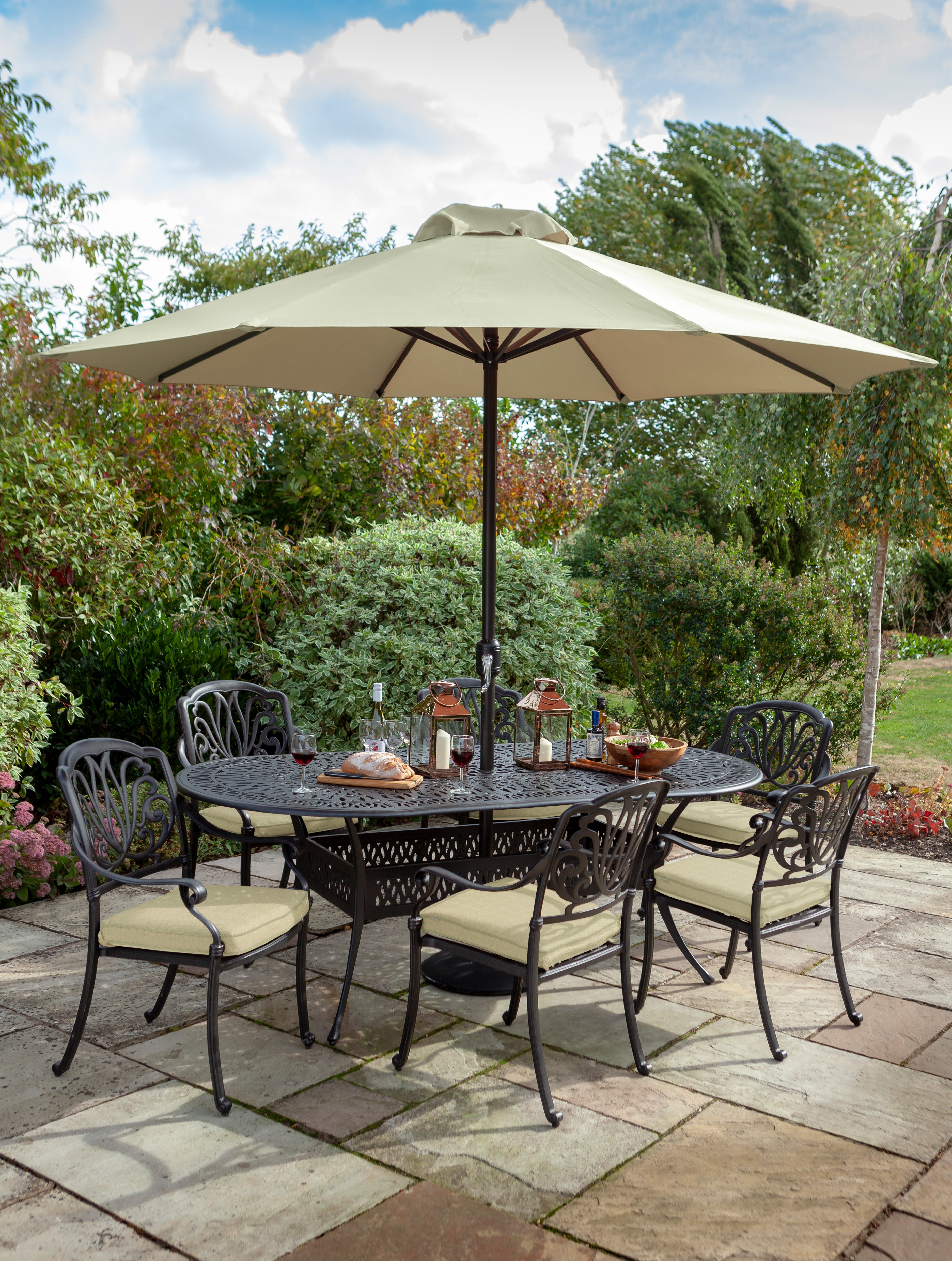 Highgrove 6 seat oval dining set with parasol and base