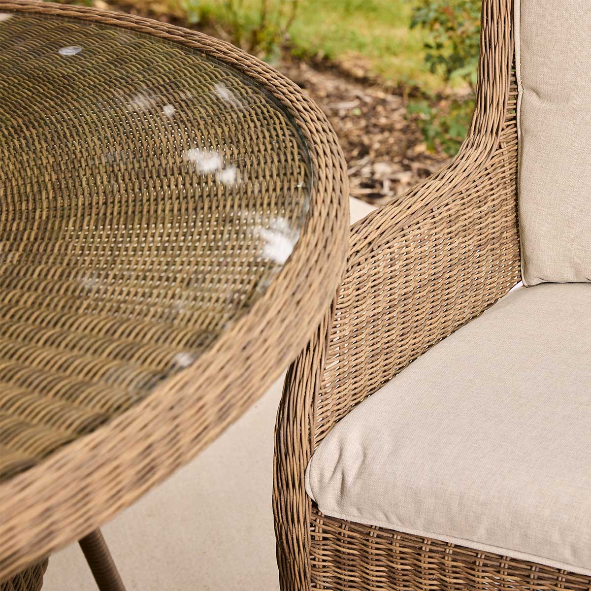 Montpellier 6 seat dining set with lazy Susan including 3m parasol