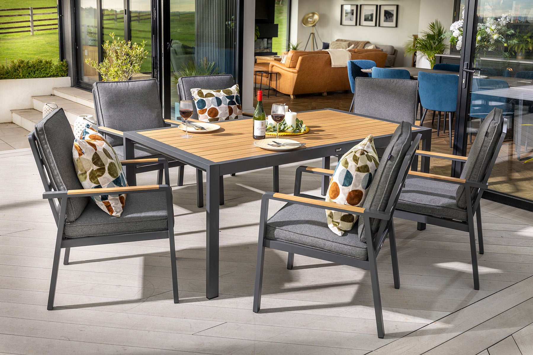 Sonas 6 seat, rectangular dining set